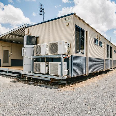 Nyngan Riverside Tourist Park酒店 外观 照片