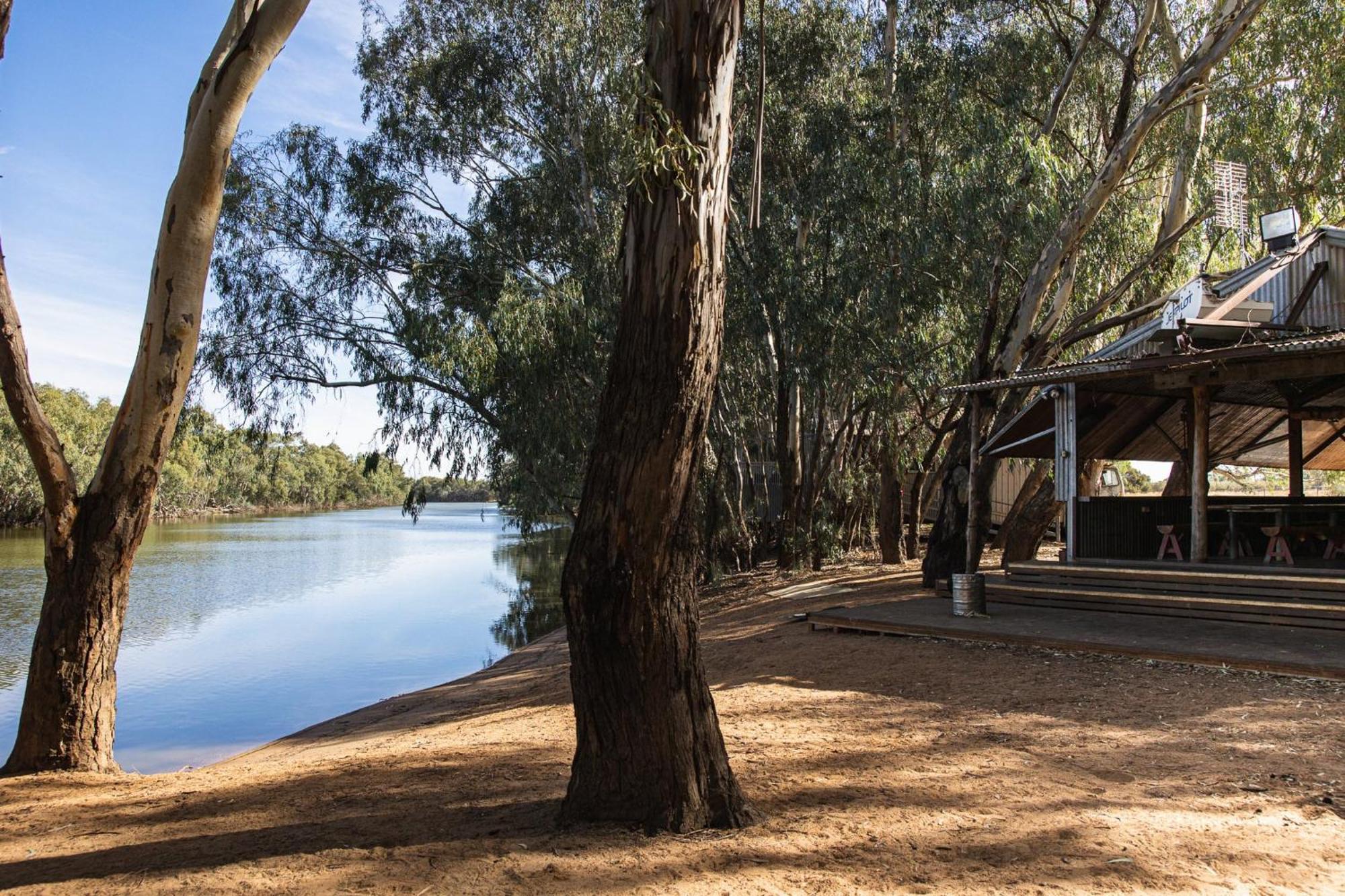 Nyngan Riverside Tourist Park酒店 外观 照片