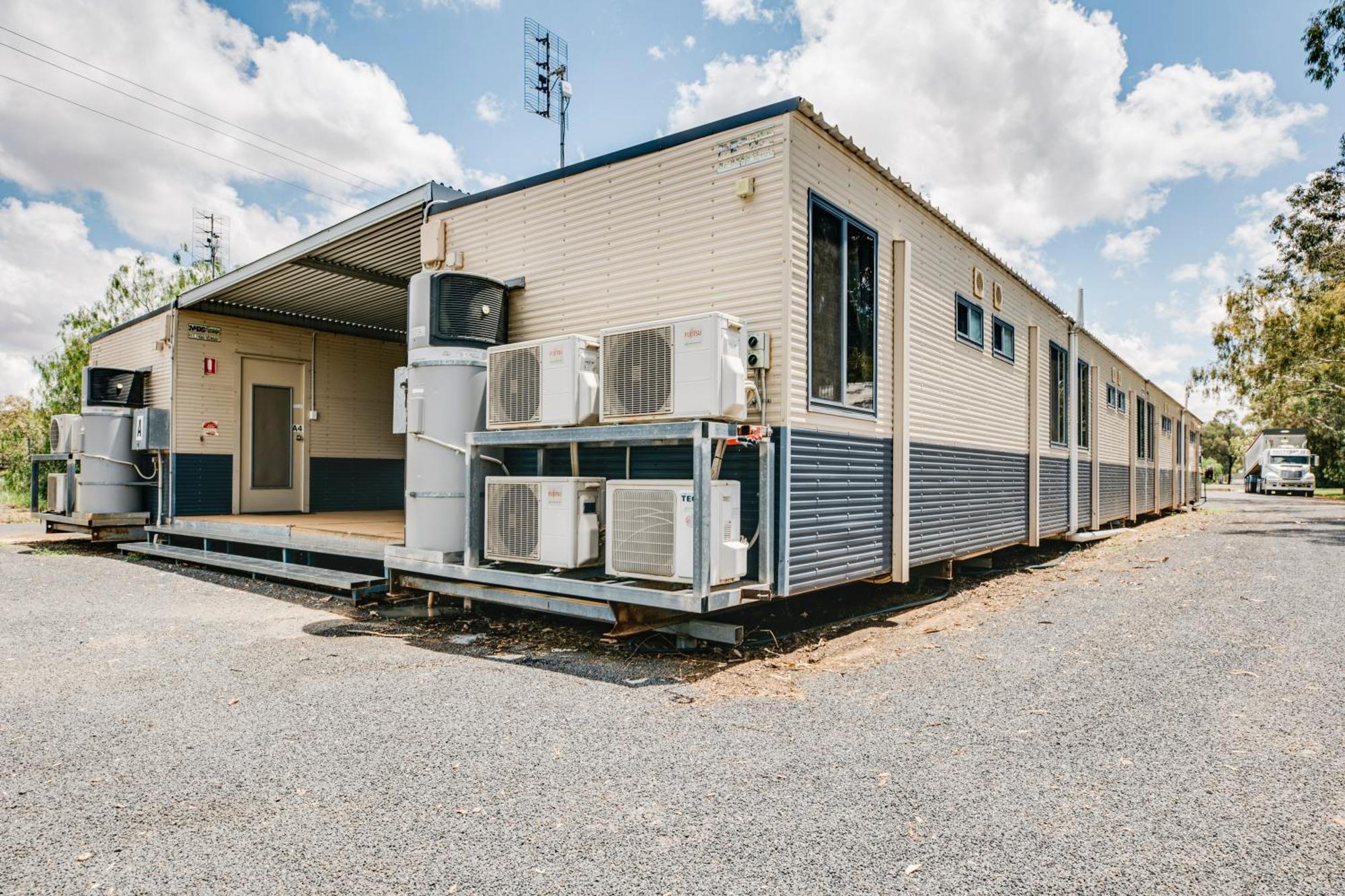 Nyngan Riverside Tourist Park酒店 外观 照片